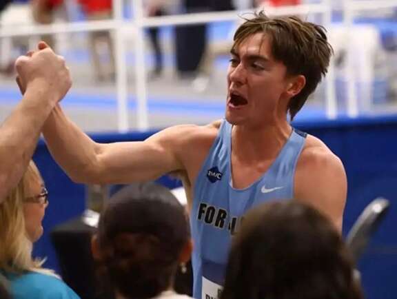 FLC roundup: Burrough makes history with runner-up finish at indoor track and field nationals