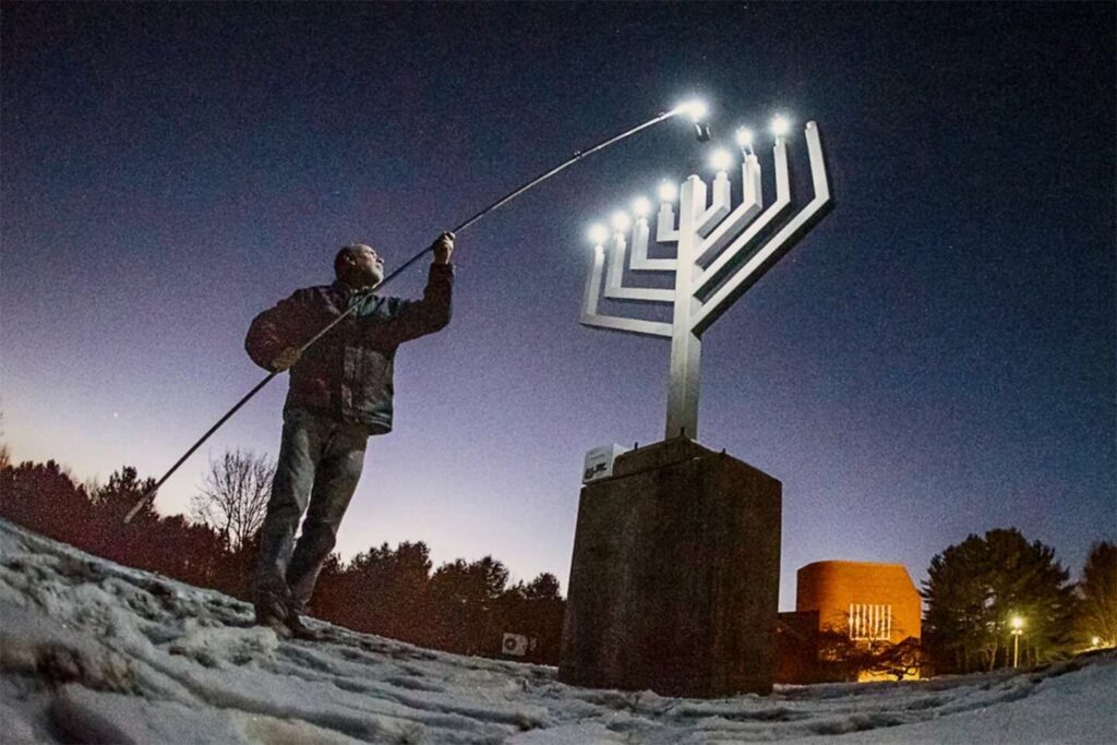 As religious tensions rise, synagogues and other houses of worship in Maine look to beef up security